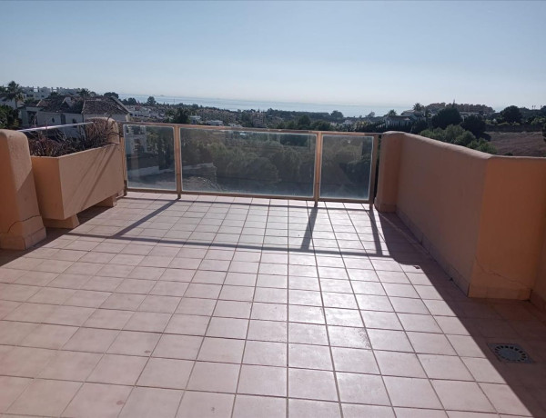 Ático en venta en  Carril de la Resinera, Estepona photo 2