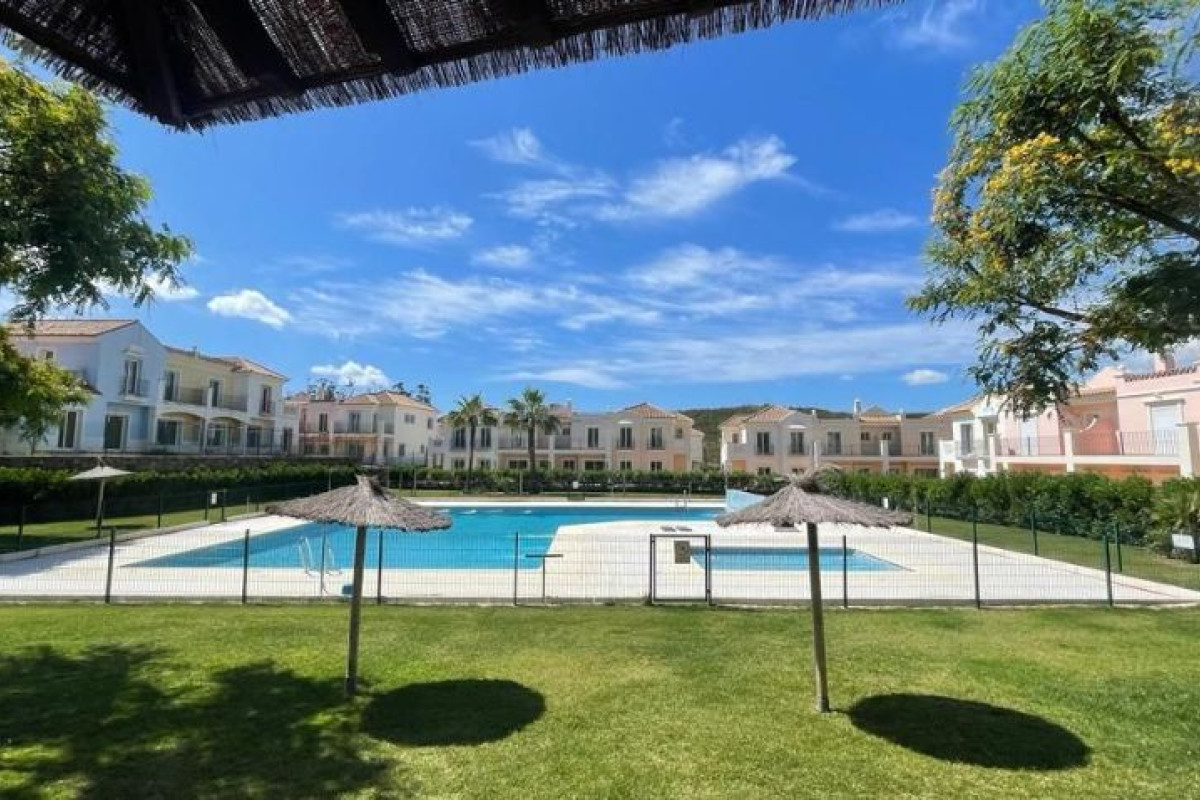 Sale of townhouse in Urbanización Puente Esuri , Ayamonte photo 1