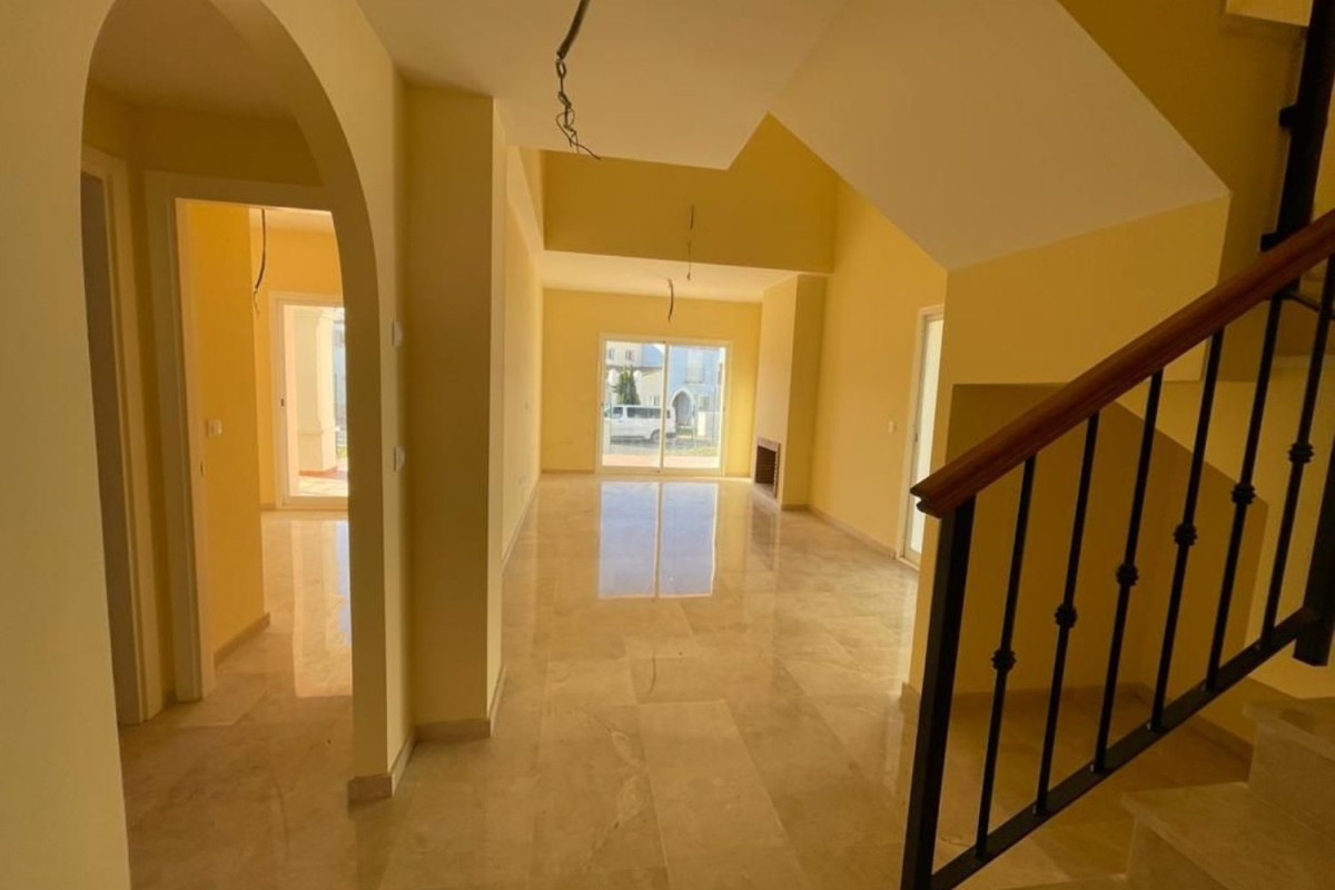 Sale of townhouse in Urbanización Puente Esuri , Ayamonte photo 3