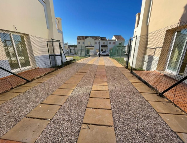 Chalet adosado en venta en  Urbanización Puente Esuri , Ayamonte photo 2