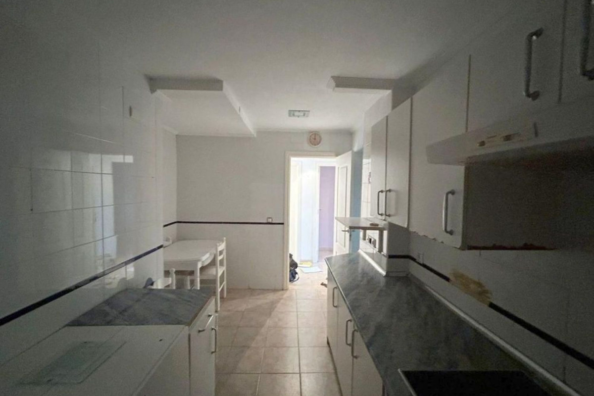 Продажа квартиры на Calle GRANATE DE RIVIERA, 2, Михас
photo 3