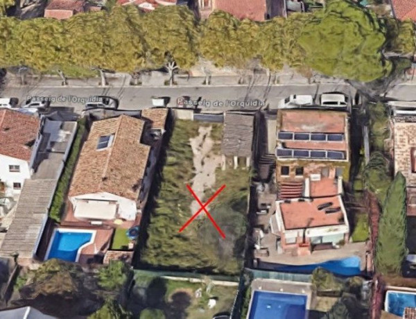 Terreno en venta en paseo Orquídea s/n photo 1