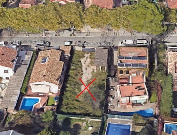 Terreno en venta en paseo Orquídea s/n photo 2