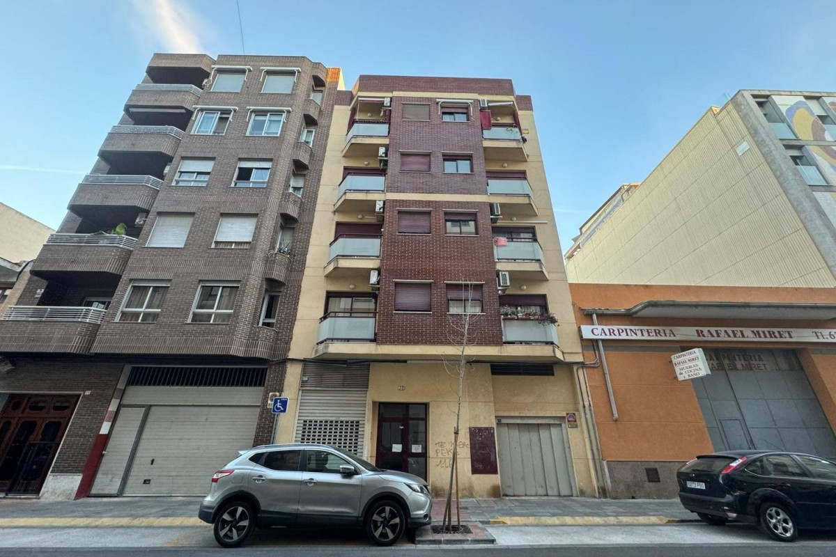 Sprzedaż mieszkania w Calle dels Pellers, 77, Gandia
photo 2