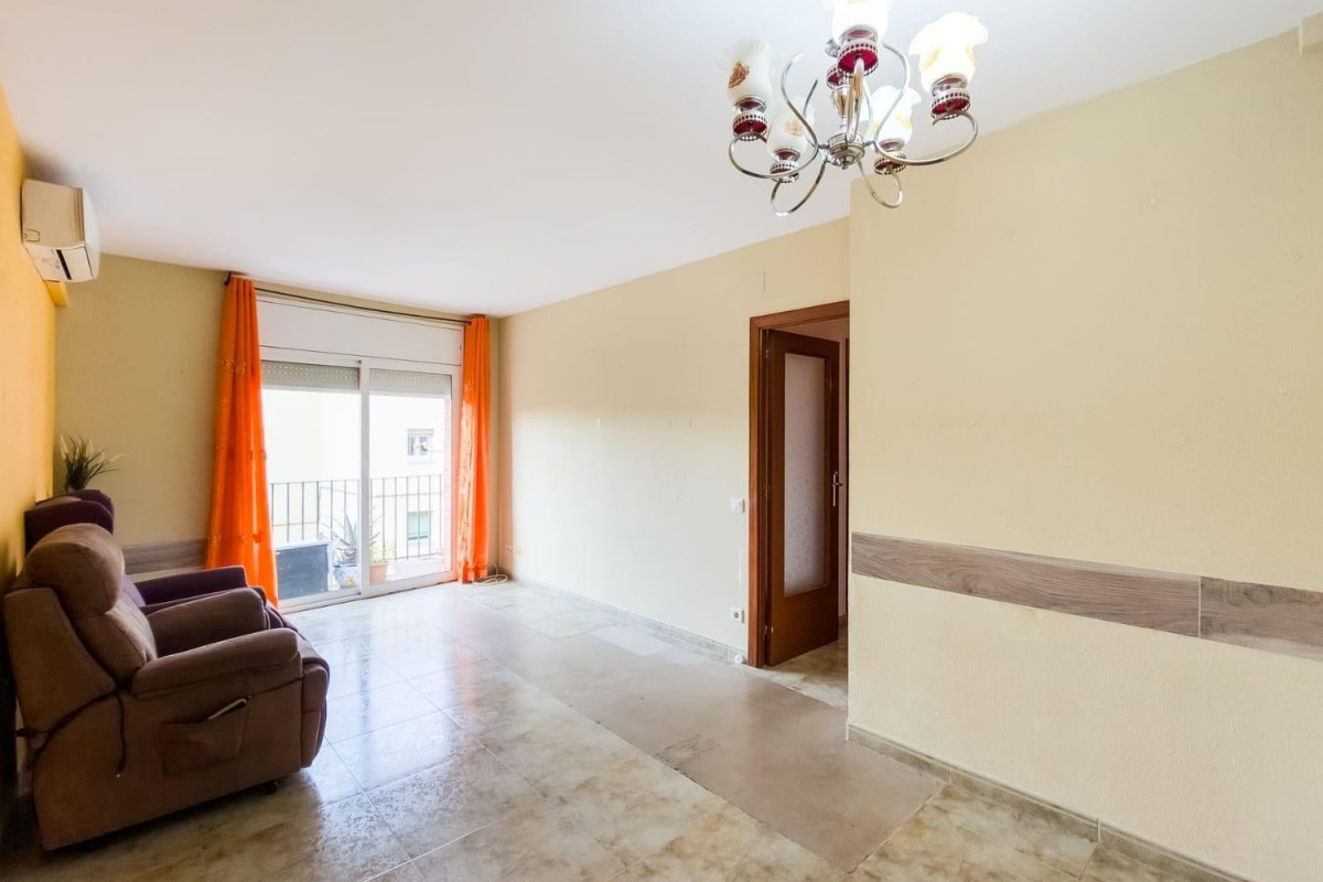 Venta de piso en Nucli Urbà, Esparreguera
photo 1
