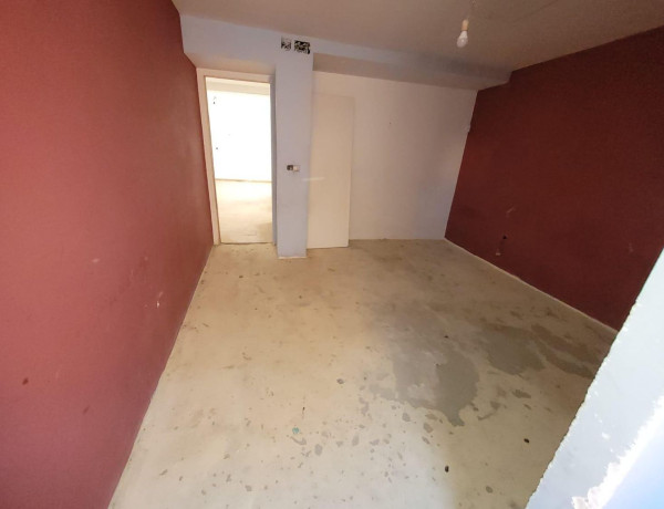 Продажа первого этажа в  Calle de Agustina de Aragón, Zaragoza photo 3