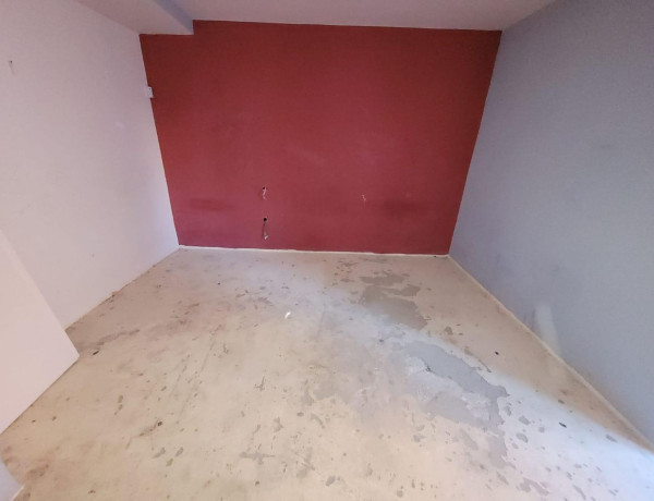 Продажа первого этажа в  Calle de Agustina de Aragón, Zaragoza photo 4