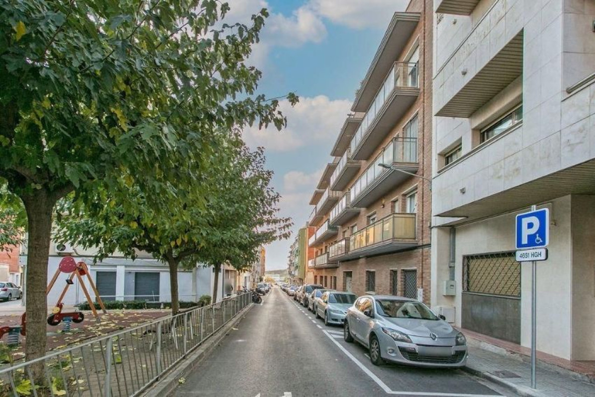 Venta de piso en Nucli Urbà, Esparreguera
photo 1