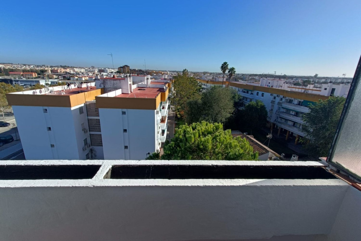 Venta de piso en PARQUE GIRALDA, Dos Hermanas
 photo 2