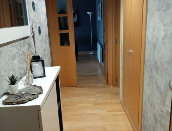 Piso en venta en  Plaza Sierra de Gredos, 2, Castellón de la Plana / Castello de la Plana photo 2