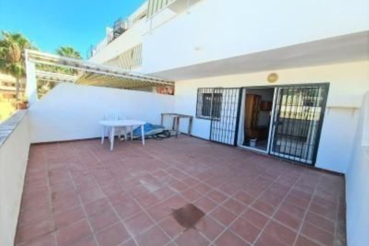 Venta de bajo en Torrequebrada, Benalmádena
photo 3