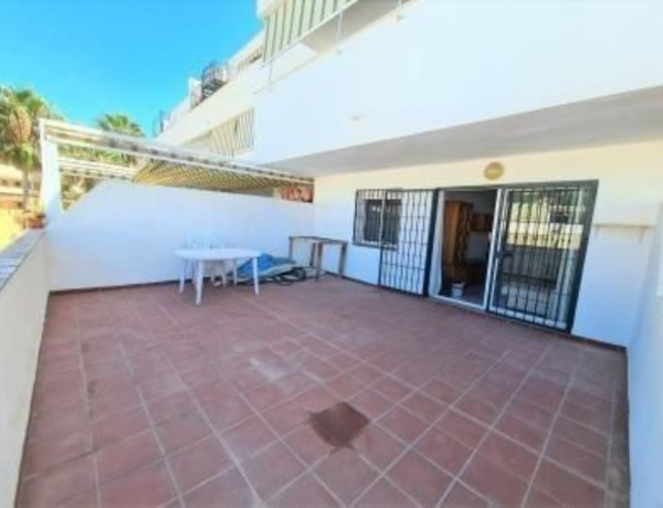 Bajo en venta en Torrequebrada , Benalmádena thumbnail 2