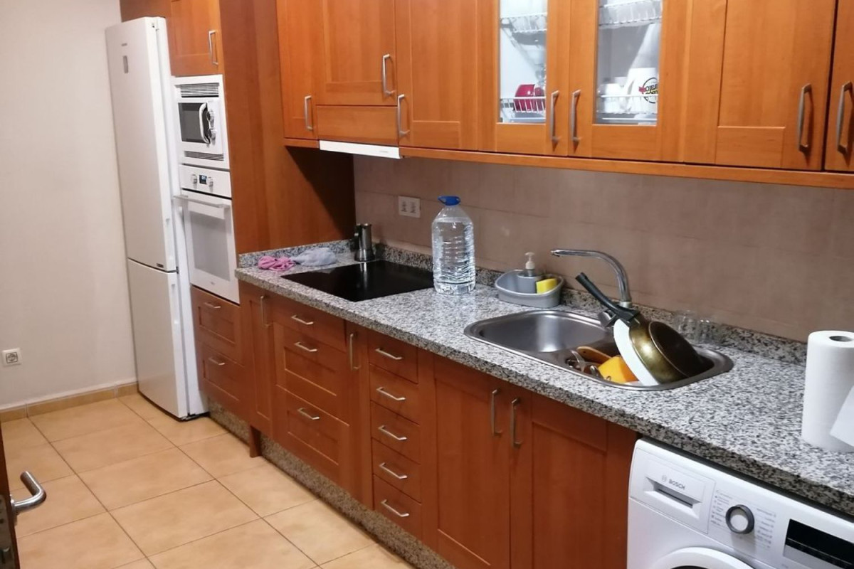 Sprzedaż niezależnego domku jednorodzinnego w Ebro, 53, Telde photo 4