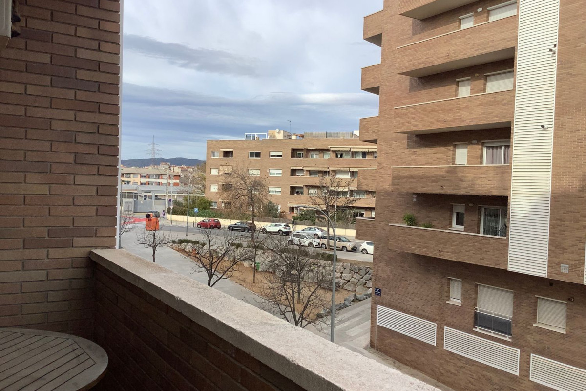 Продажа квартиры на Calle del Pedraforca, Терраса
 photo 5