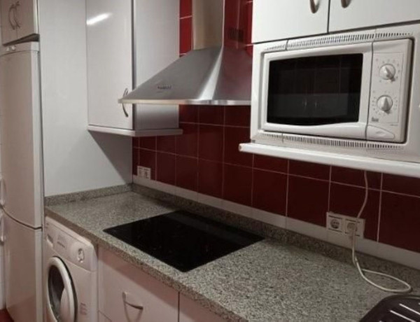 Piso en venta en  Santa Rosa - Valdeolleros , Distrito Santa Rosa - Valdeolleros photo 3