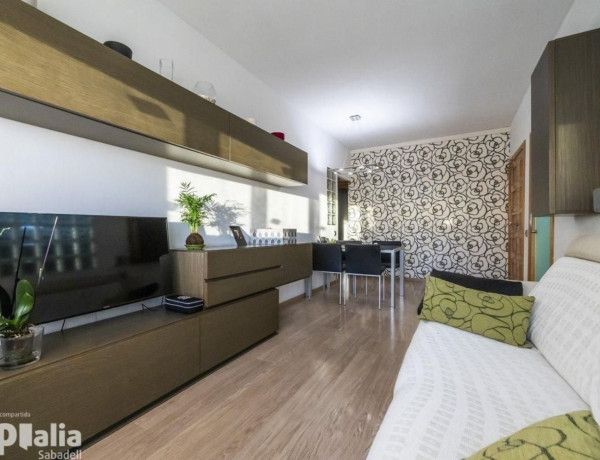 Piso en venta en  Centre , Sabadell photo 2