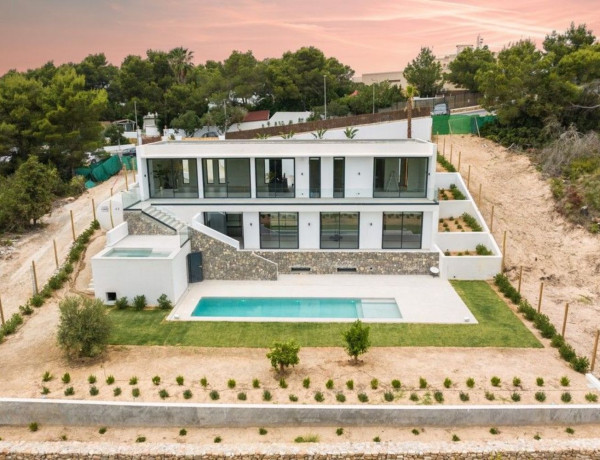 Detached villa for sale in Cala Tarida, Sant Josep de Sa Talaia thumbnail 2