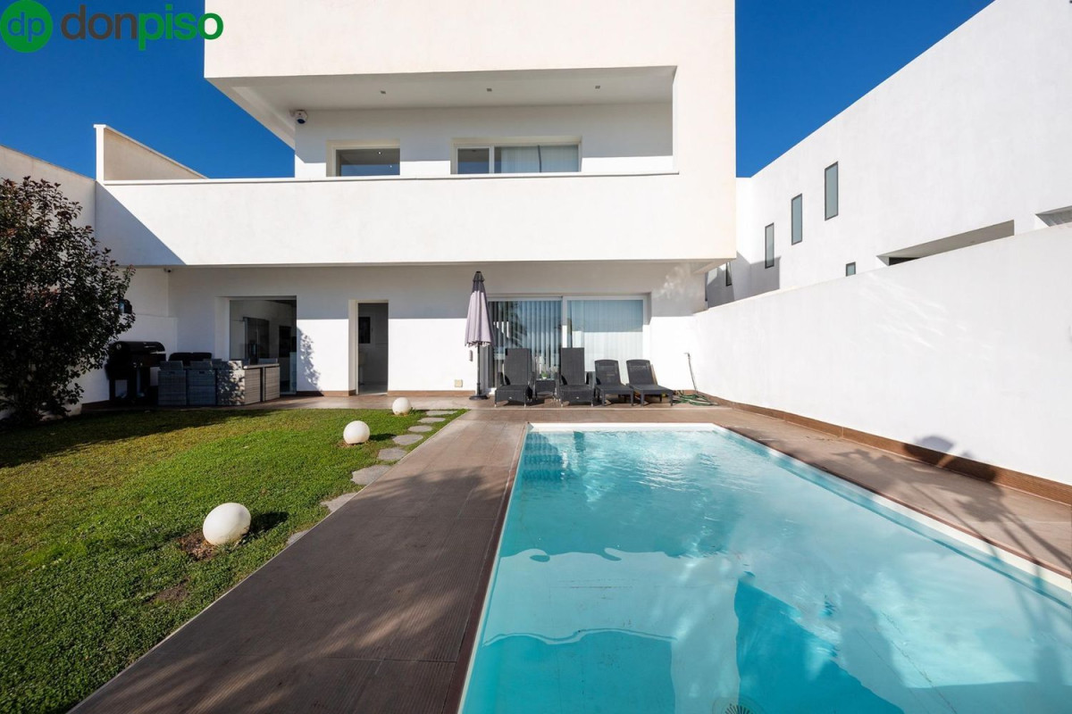 Venta de chalet adosado en , Albolote photo 2