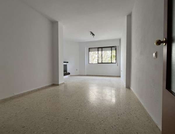 Apartment for sale in Cobreros Viejo , San Fernando thumbnail 1