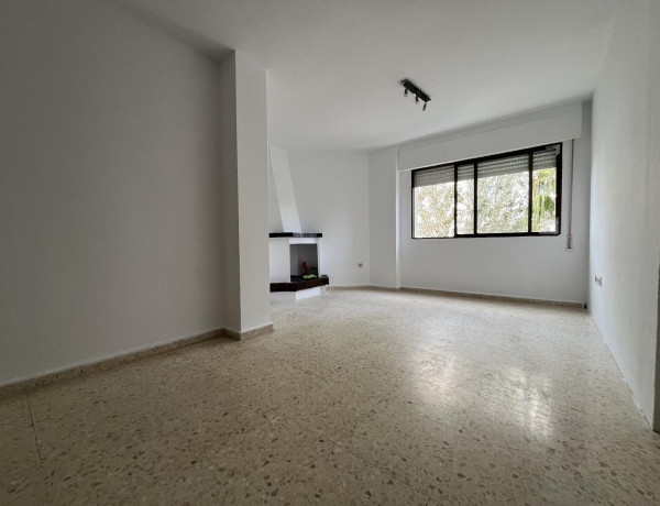 Apartment for sale in  Cobreros Viejo , San Fernando photo 4