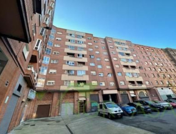 Apartment for sale in  Calle Miguel Servet, Gijón photo 1