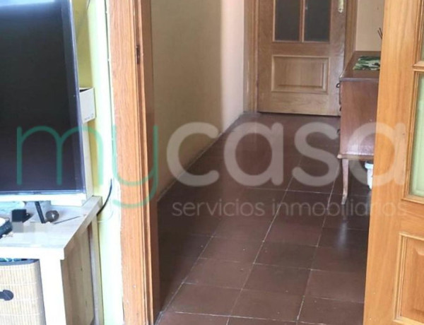 Piso en venta en  Calle de Baldomer Solà, Badalona photo 4
