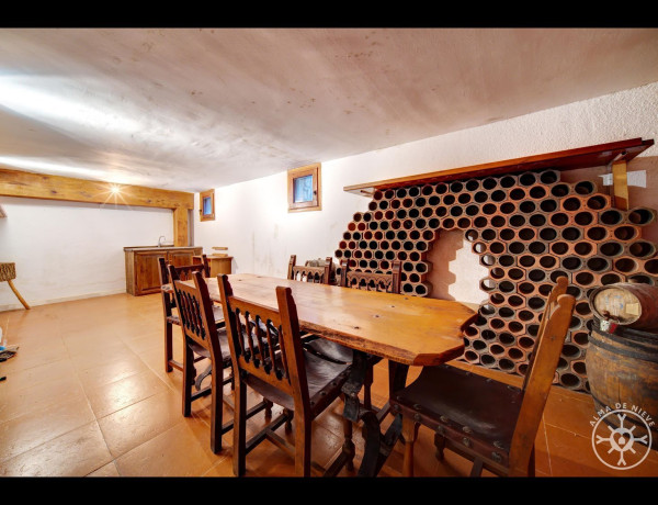 Detached villa for sale in , Vielha photo 4