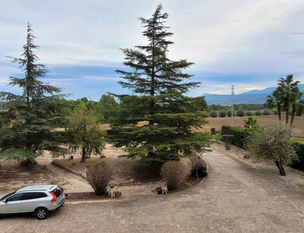 Chalet independiente en venta en  Calle de Tramuntana, 100, Ontinyent photo 4