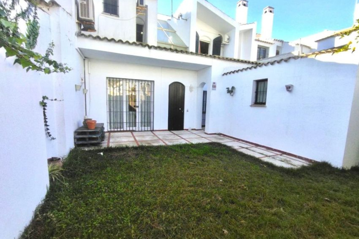 Sprzedaż szeregowego domku w Vistahermosa - Fuentebravía , El Puerto de Santa María photo 1
