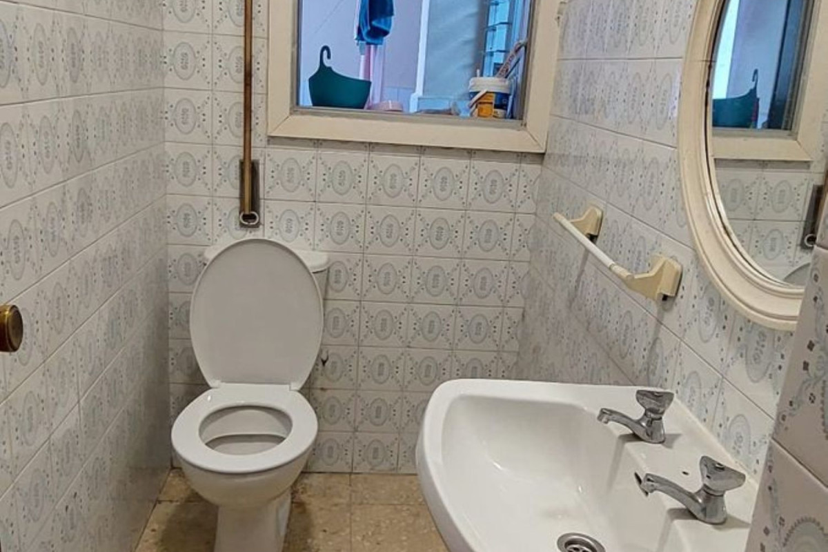 Sale of apartment in Calle de Barcelona, Vigo
photo 5