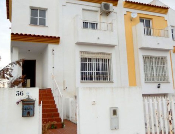 Таунхаус на продажу в Calle Kiwi s/n , Vélez-Malaga thumbnail 1