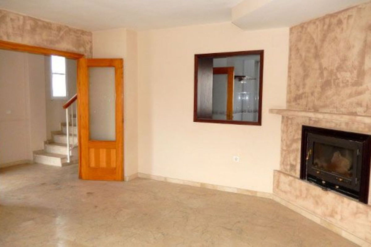 Продажа таунхауса в  Calle Kiwi s/n , Велес-Малага photo 3