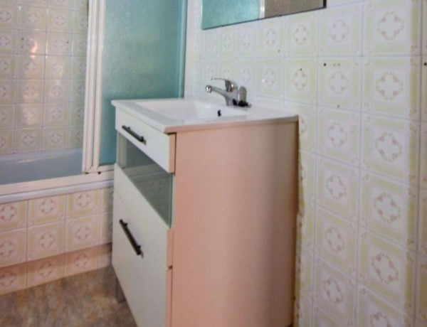 Apartment for sale in Calle Llorente, Vigo thumbnail 1
