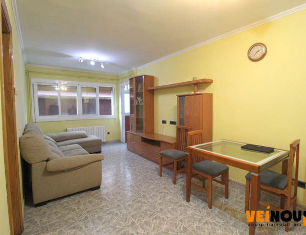 Piso en venta en Flor de Nit, Cornellà de Llobregat thumbnail 2