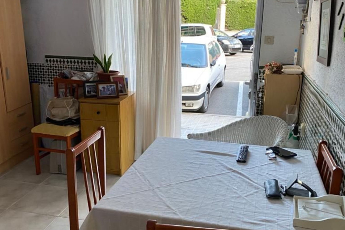 Venta de bajo en isabel la catolica, Hospitalet de Llobregat
photo 2