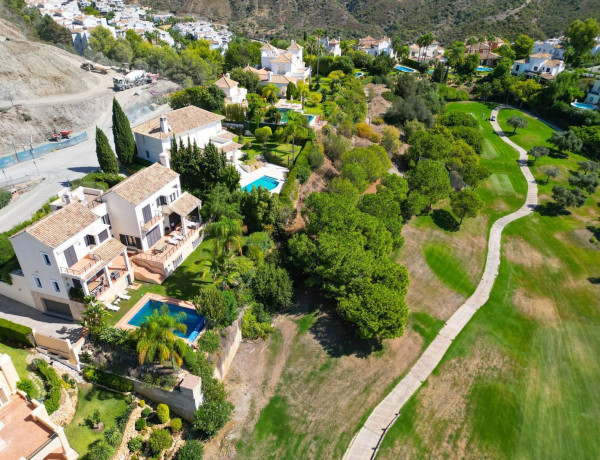 Chalet independiente en venta en La Quinta , Benahavís thumbnail 2