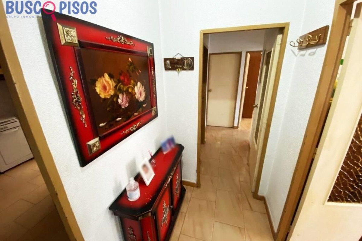 Продажа квартиры на Pasaje Marino Diego de Argote, Дистри́тно Норе́ня - Фигеро́а
photo 1