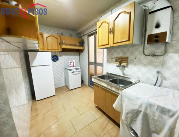 First floor for sale in Pasaje Marino Diego de Argote, Distrito Noreña - Figueroa thumbnail 2