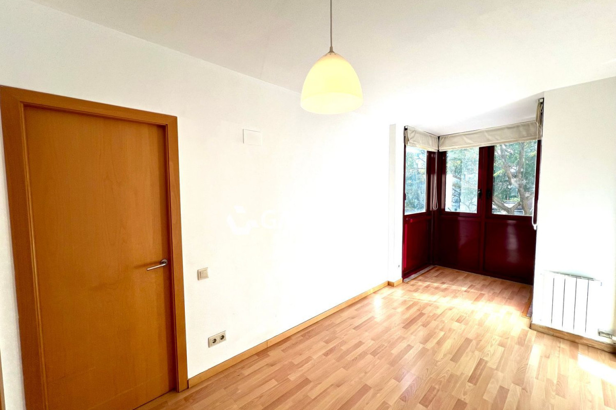 Sprzedaż mieszkania w Avenida Tomas Gimenez, Hospitalet de Llobregat
 photo 3