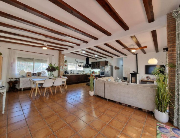 Chalet independiente en venta en , Palma de Gandia photo 1