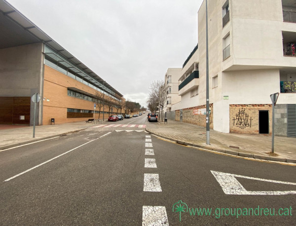 Local en venta en Sallent, 70 photo 3