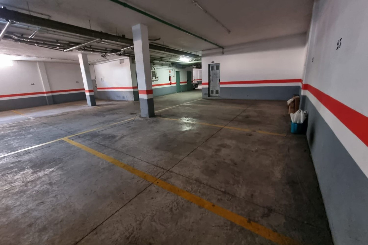 Sprzedaż garażu w  Calle Romanticismo, 10 , Telde photo 4