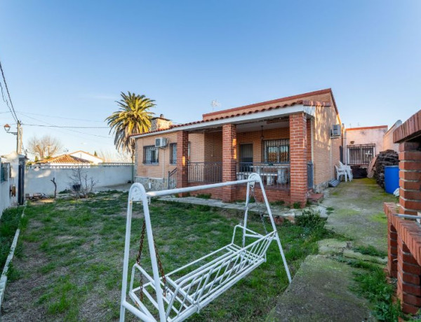 Chalet independiente en venta en , El Álamo photo 1