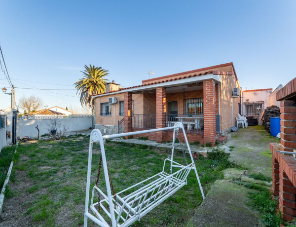 Chalet independiente en venta en , El Álamo thumbnail 1