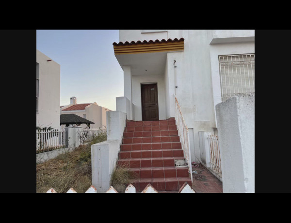 Таунхаус на продажу в Calle Kiwi s/n , Vélez-Malaga photo 1