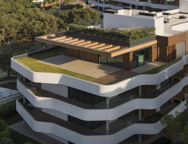 Penthouse for sale in Urbanización Invespania, Sotogrande photo 1