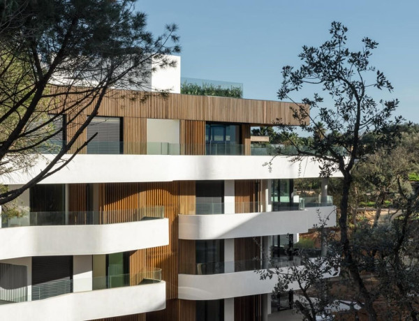 Penthouse for sale in Urbanización Invespania, Sotogrande thumbnail 1