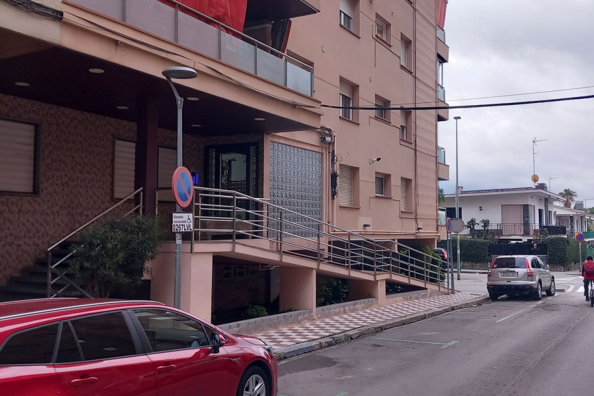 Venta de bajo en FRANCISCO MAS I ABRIL, 36, Premiá de Mar
 photo 3