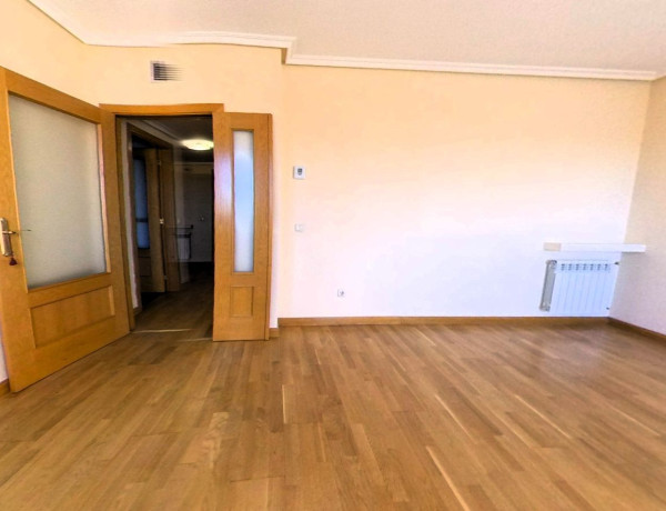 Ático en venta en  Calle Castillo de Arévalo, 11, Las Rozas de Madrid photo 3