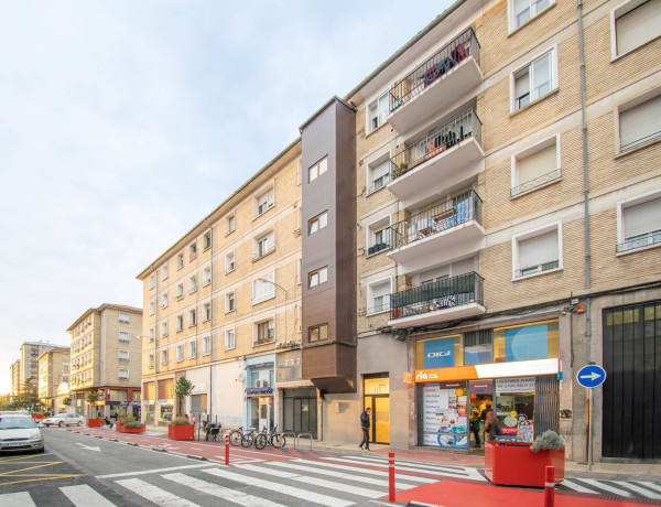 Piso en venta en  Calle Doctor Juaristi, Pamplona/Iruña photo 4